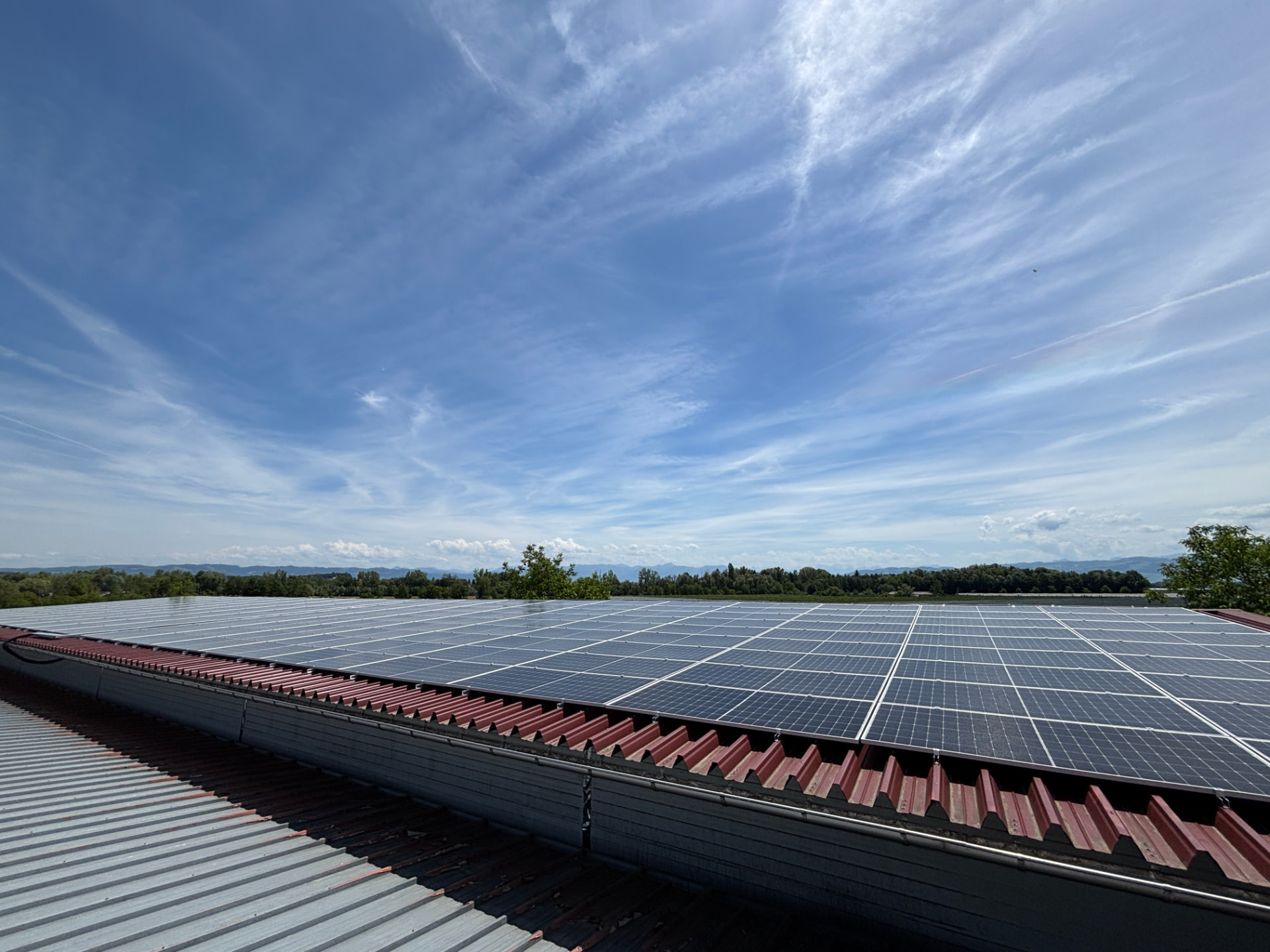 Stalldach mit Photovoltaikanlage in Ottobeuren